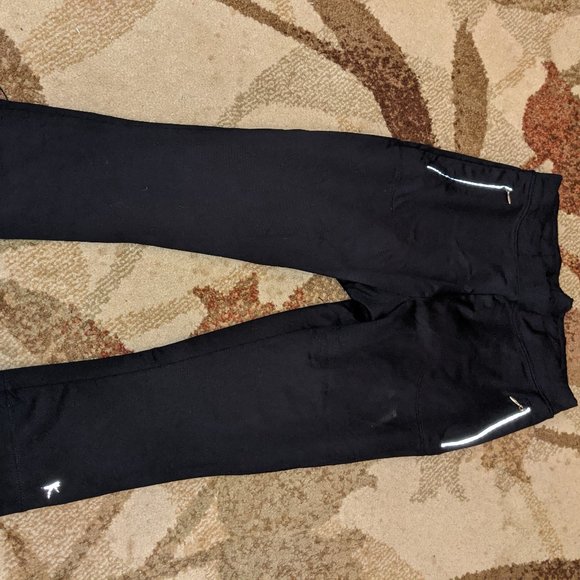 Capri Leggings - Picture 1 of 3
